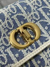 Picture of Dior Handbags _SKUfw239228819fw